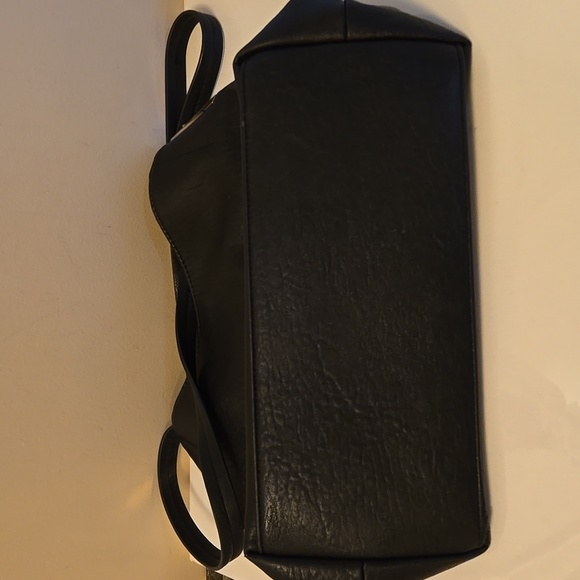 Madison West vegan Leather Shoulder Bag Tote - Picture 7 of 11